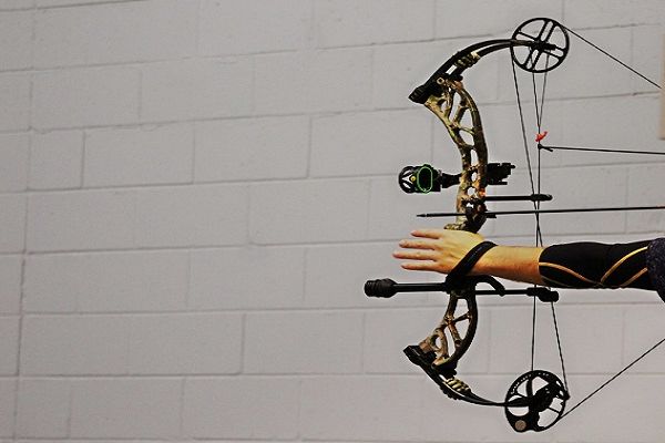 aim too much with a bow don't hold the bow while aiming